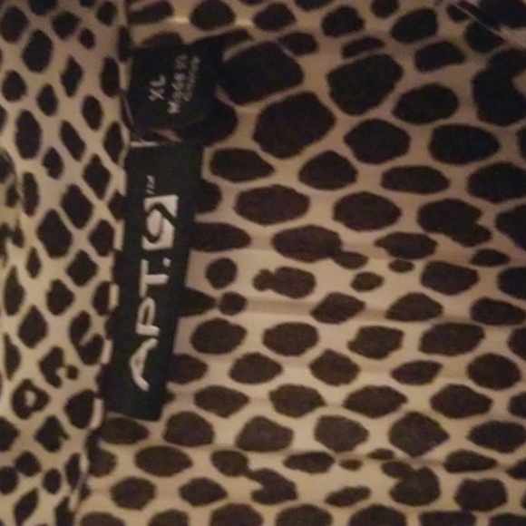 4 WOMENS TOPS- XL -APT.9, TALBOTS, LIZ CLAIBORNE, SUSAN  LAURENCE - Picture 9 of 10